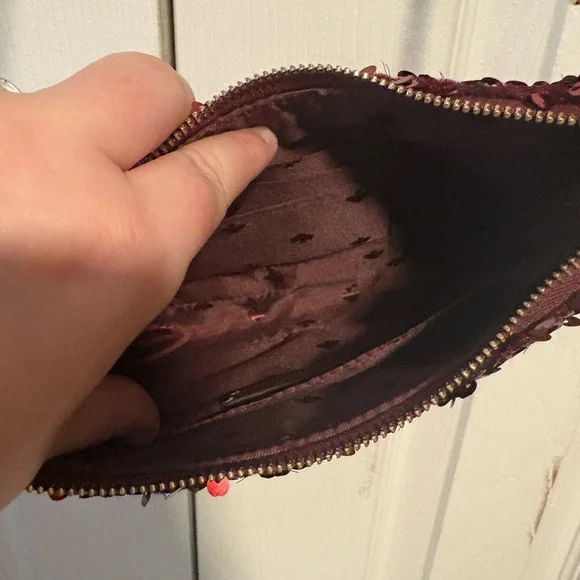 NWOT Kate Spade Kiki Sequin Convertible Crossbody Deep Berry Gold - Picture 4 of 4